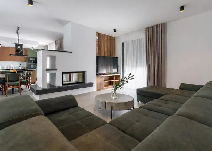 New In Offer - Ivan Villa *